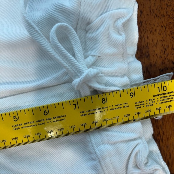 Sadie & Sage white denim drawstring shorts women’s size small - Picture 5 of 8